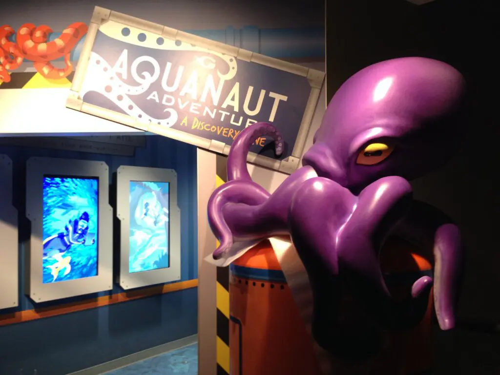 purple octopus statue